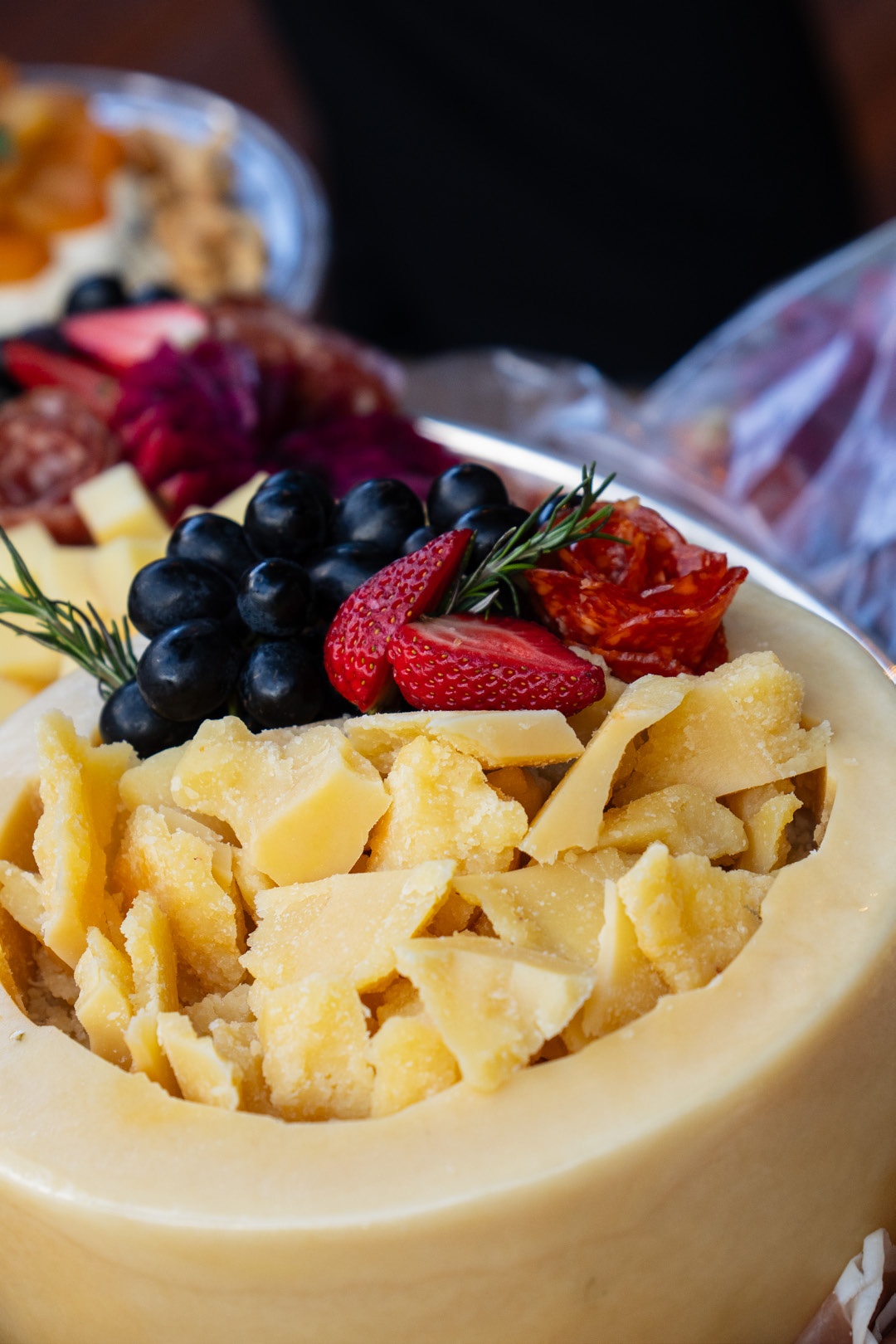 Composição de queijos e frutas, referência da apresentação de marca